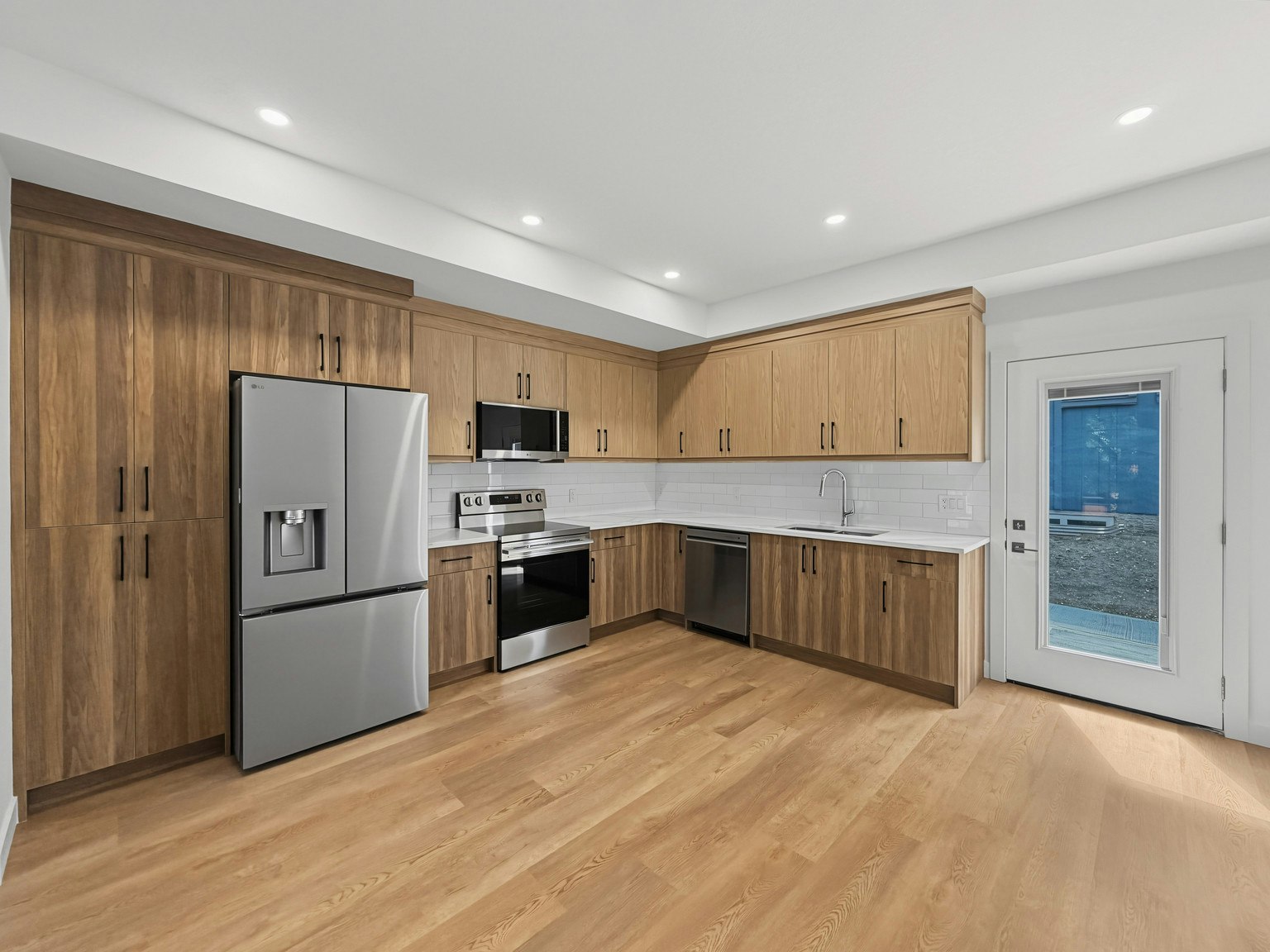 201-227 26 Avenue Northeast, Calgary, AB, T2E 1Z1 - 4