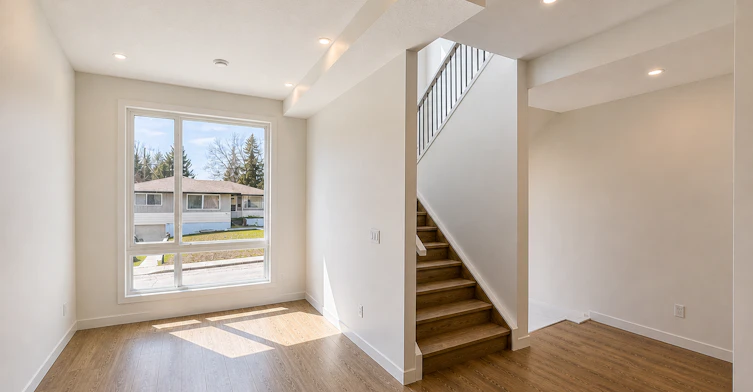 2852-2850 Grant Crescent Southwest, Calgary, AB, T3E 4L1 - 3