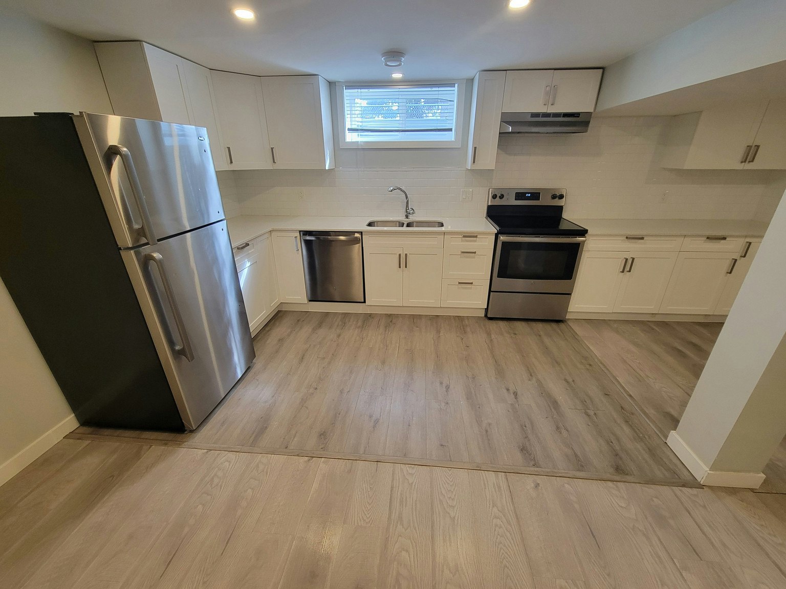 8510 152 Street Northwest, Edmonton, AB, T5R 1L5 - 3