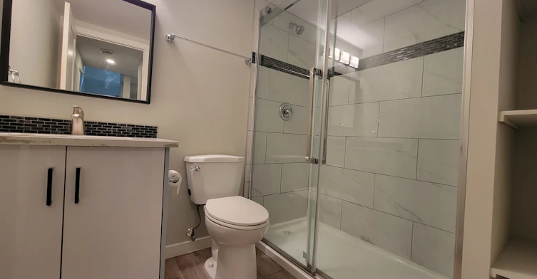 8510 152 Street Northwest, Edmonton, AB, T5R 1L5 - 6