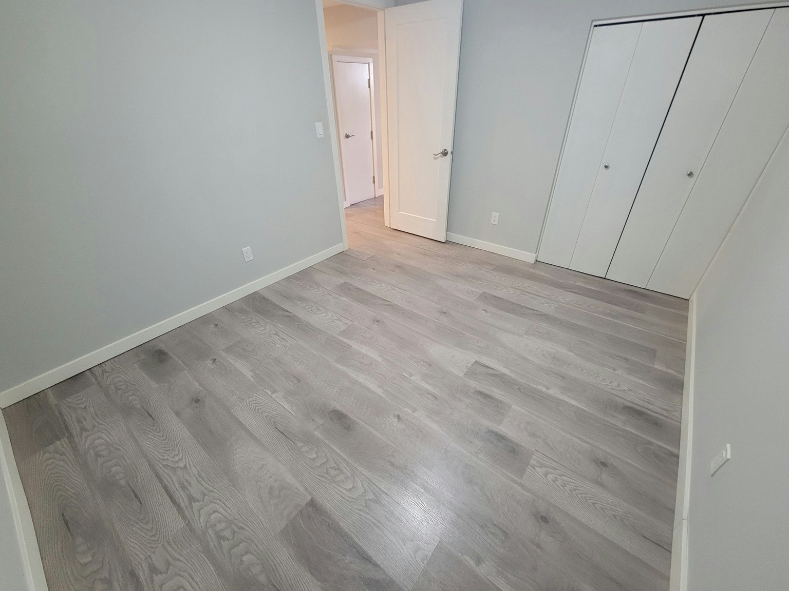 8510 152 Street Northwest, Edmonton, AB, T5R 1L5 - 9