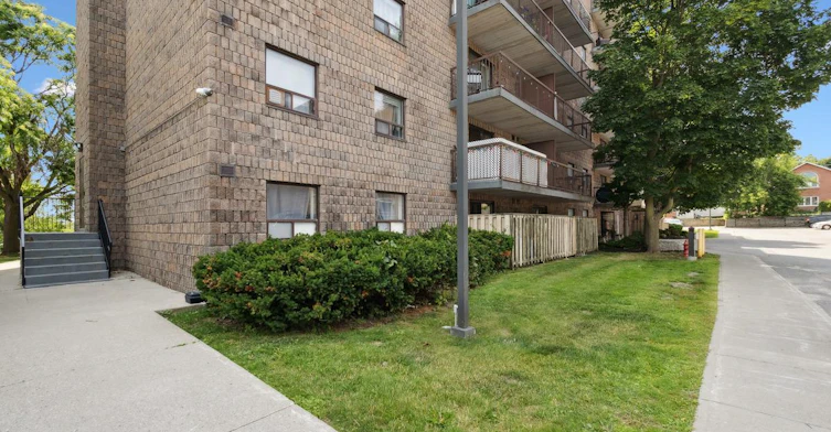 108-17 Coldwater Road West, Orillia, ON, L3V 7C2 - 2