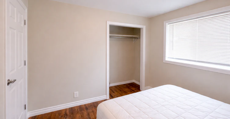 338 Christina Street South, Sarnia, ON, N7T 2N5 - 8