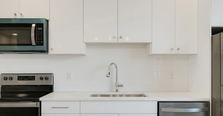 03-710 Catherine Street, Victoria, BC, V9A 3T8