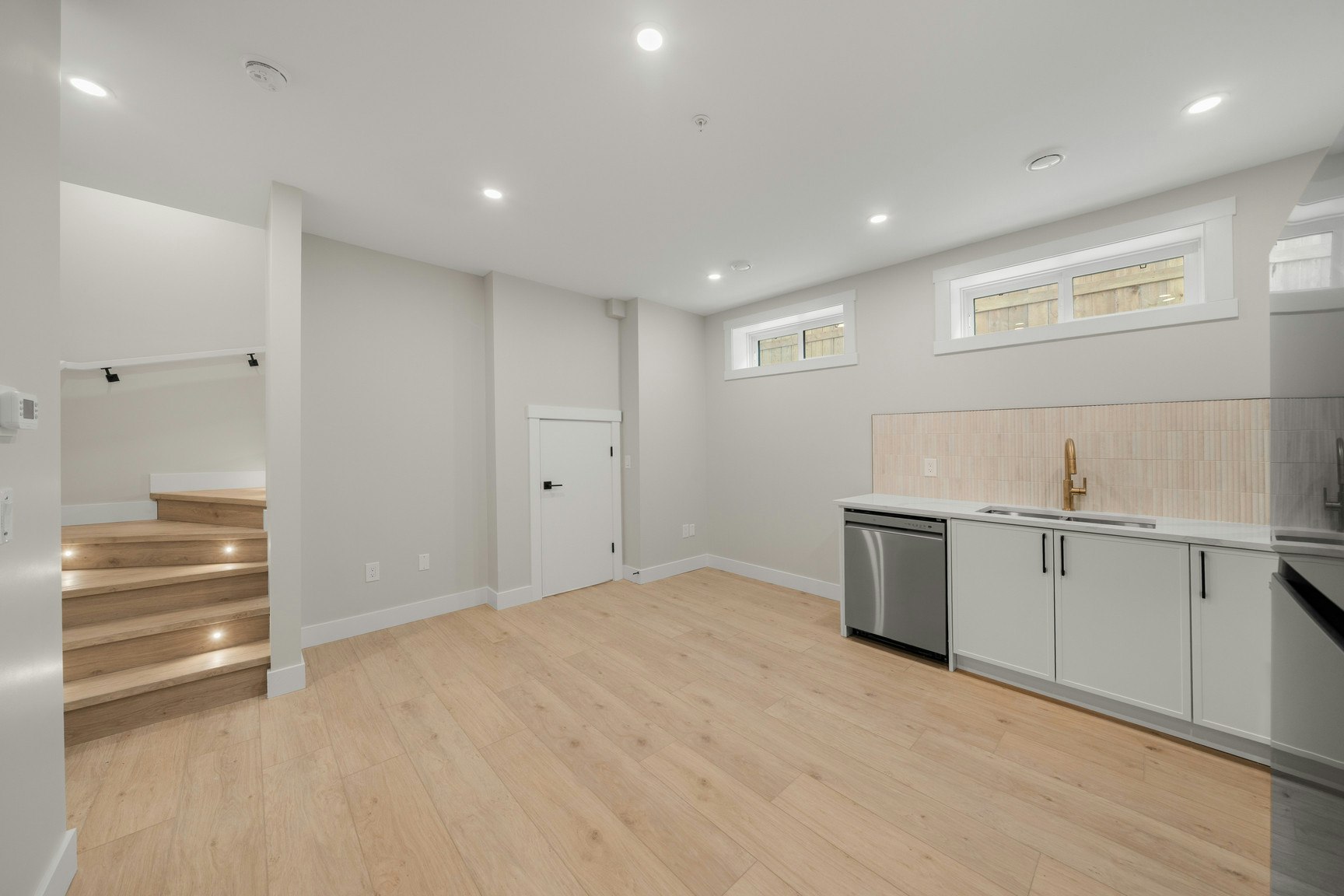 1B-1812 51 Street Northwest, Calgary, AB, T3B 1C2 - 3