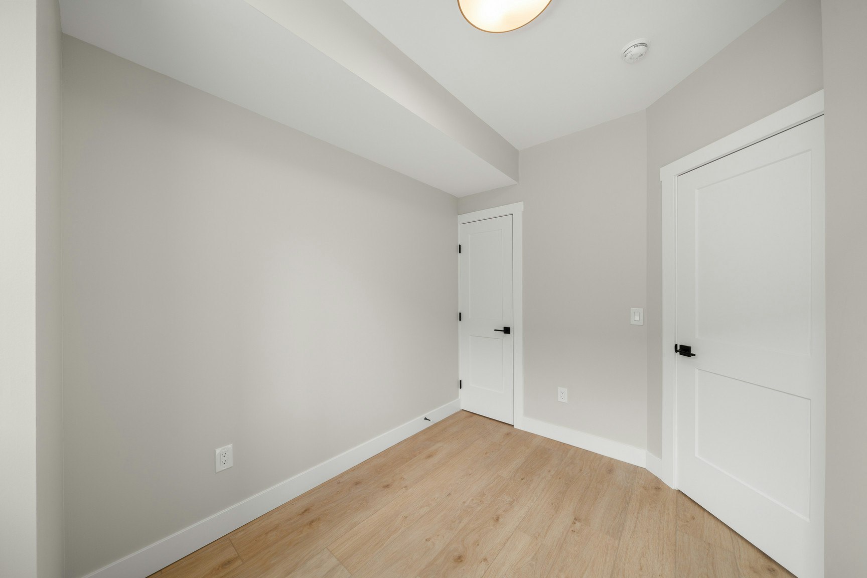 1B-1812 51 Street Northwest, Calgary, AB, T3B 1C2 - 8