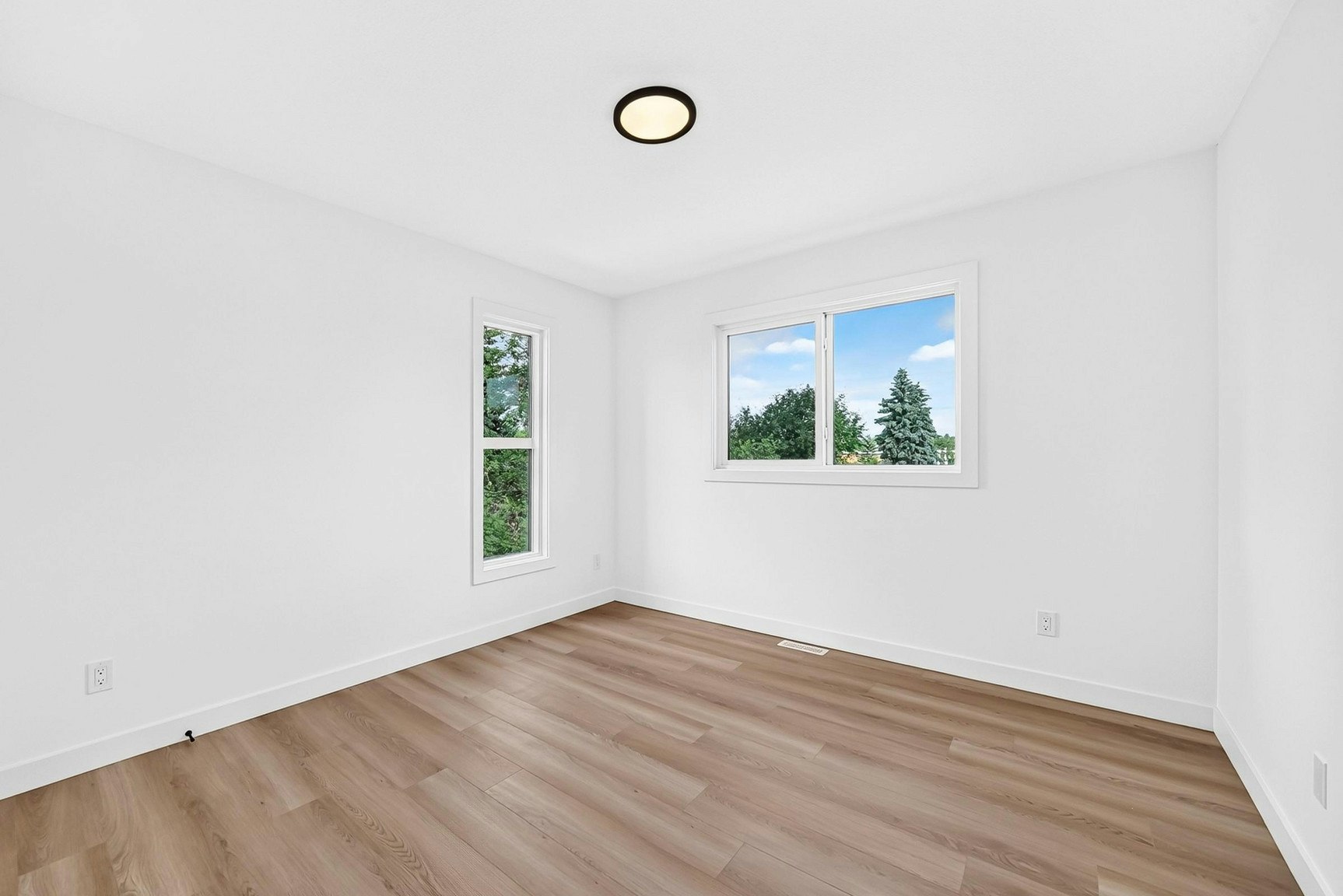 14504 95 Avenue Northwest, Edmonton, AB, T5N 0A9 - 35