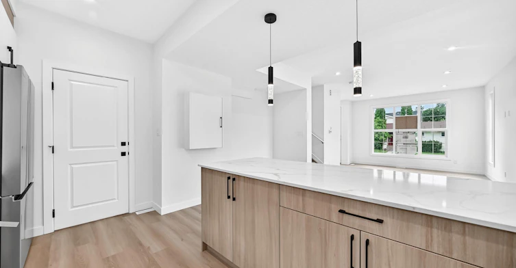 14504 95 Avenue Northwest, Edmonton, AB, T5N 0A9 - 4