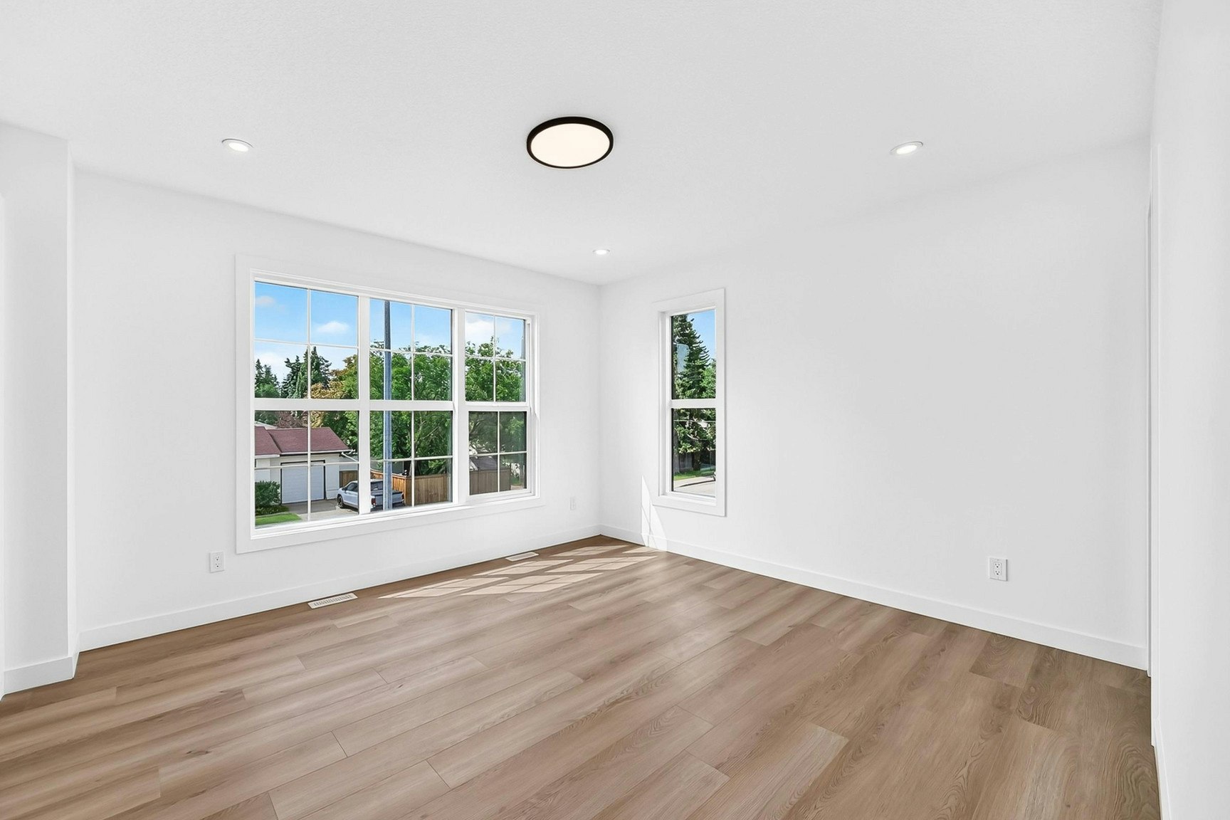 14504 95 Avenue Northwest, Edmonton, AB, T5N 0A9 - 25