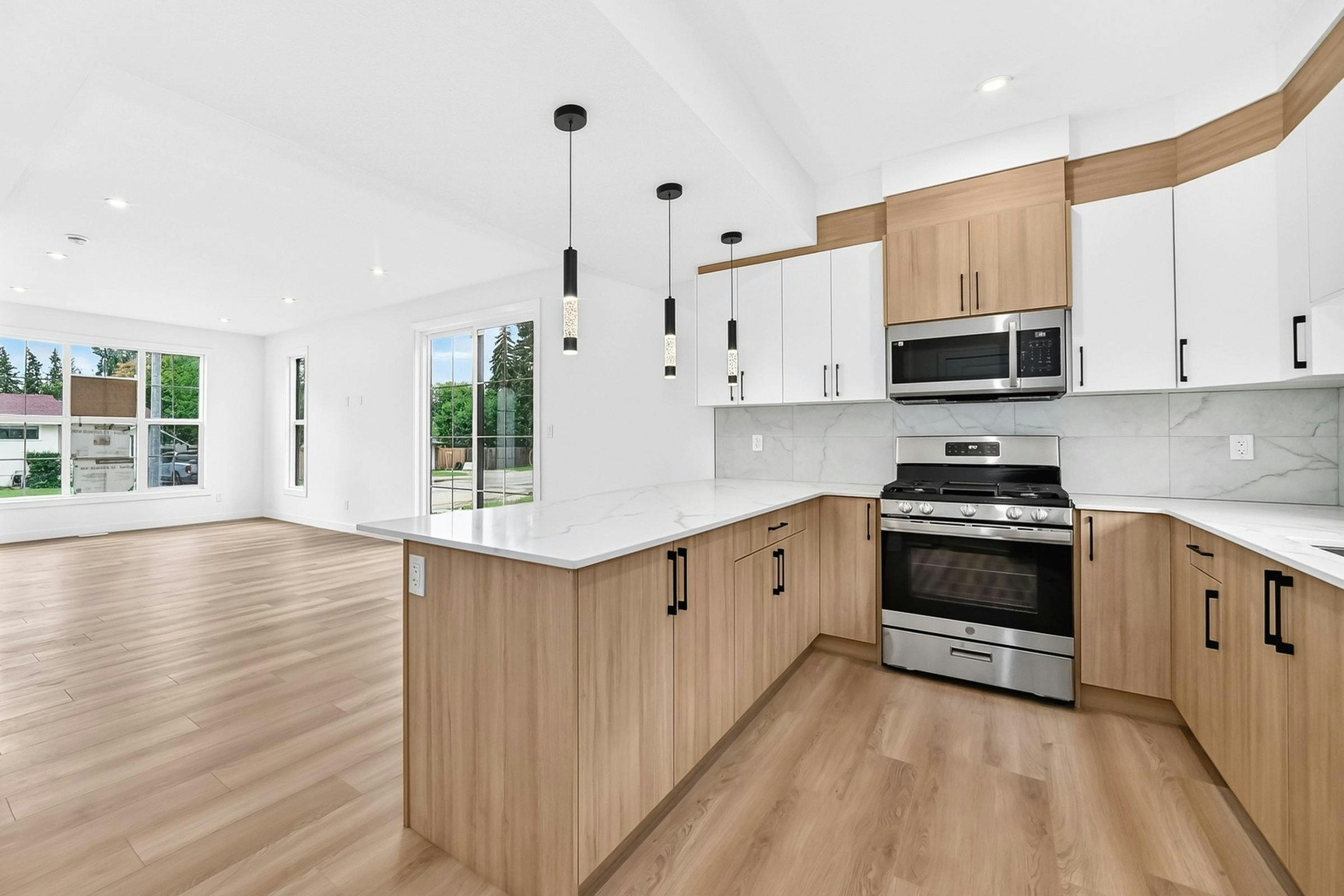 14504 95 Avenue Northwest, Edmonton, AB, T5N 0A9 - 3
