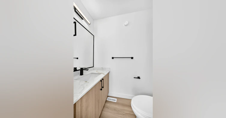 14504 95 Avenue Northwest, Edmonton, AB, T5N 0A9 - 18