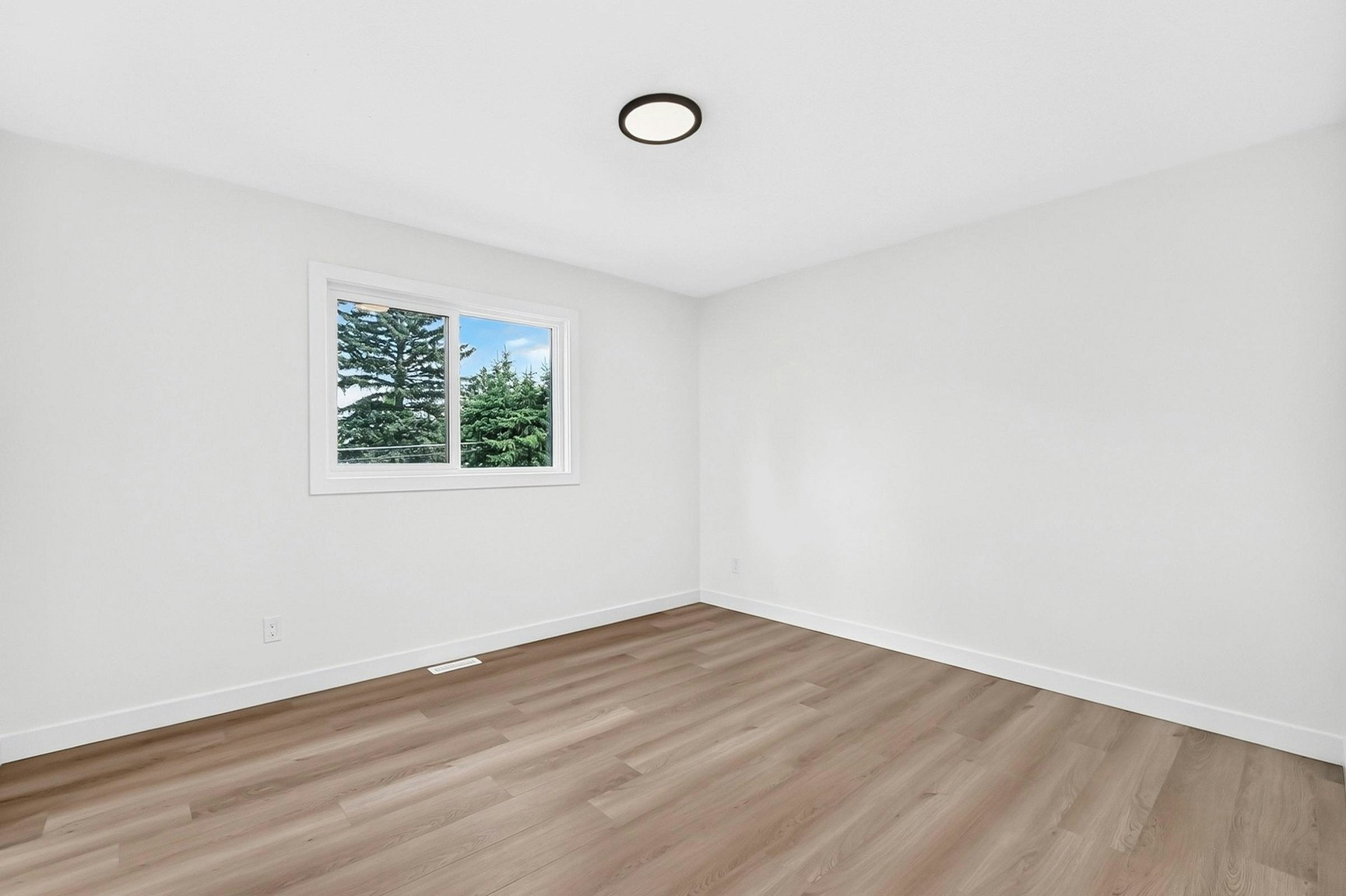 14504 95 Avenue Northwest, Edmonton, AB, T5N 0A9 - 20