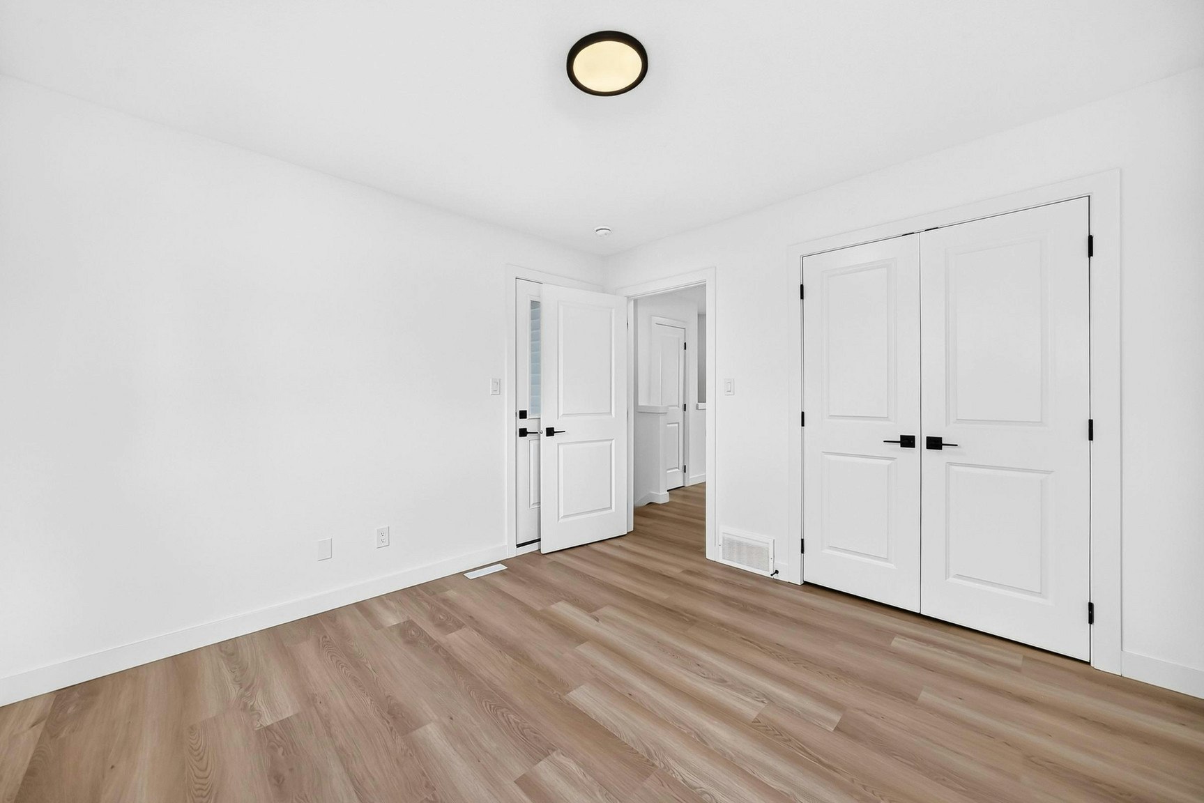 14504 95 Avenue Northwest, Edmonton, AB, T5N 0A9 - 36