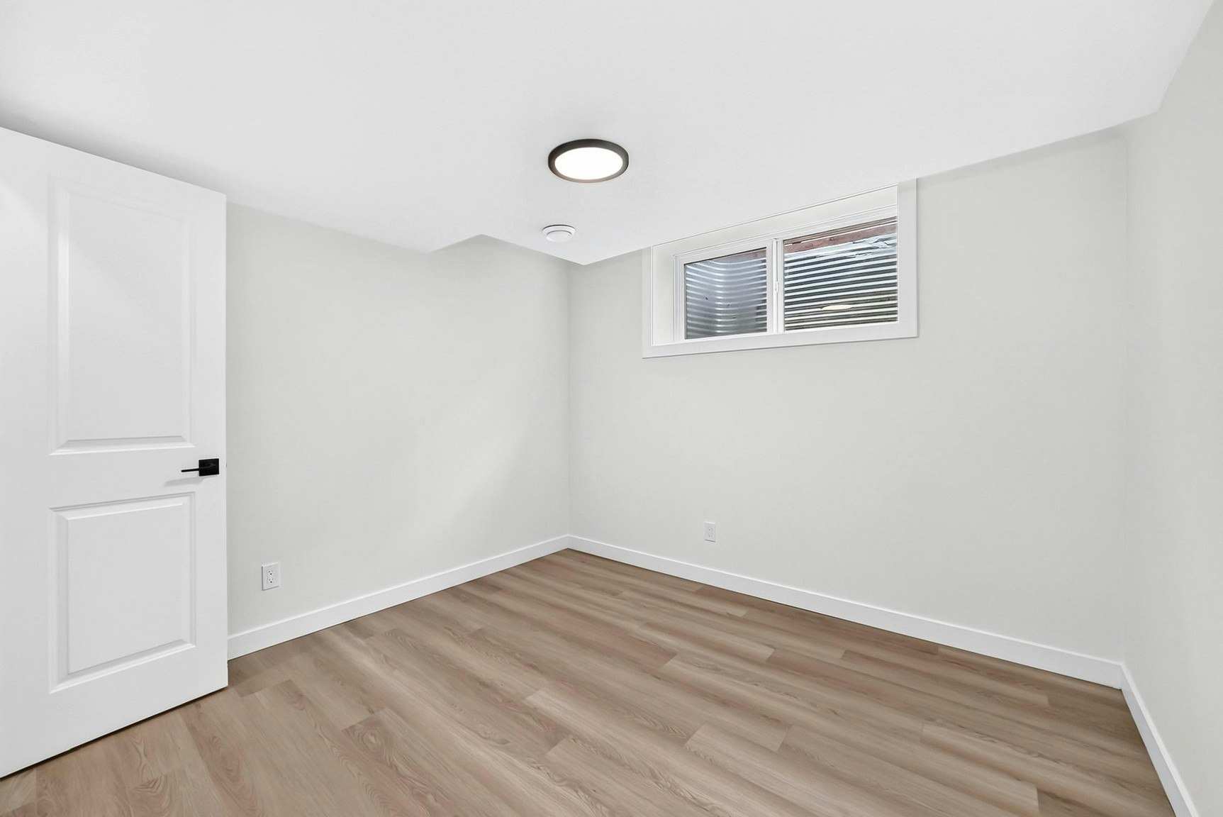 14504 95 Avenue Northwest, Edmonton, AB, T5N 0A9 - 6