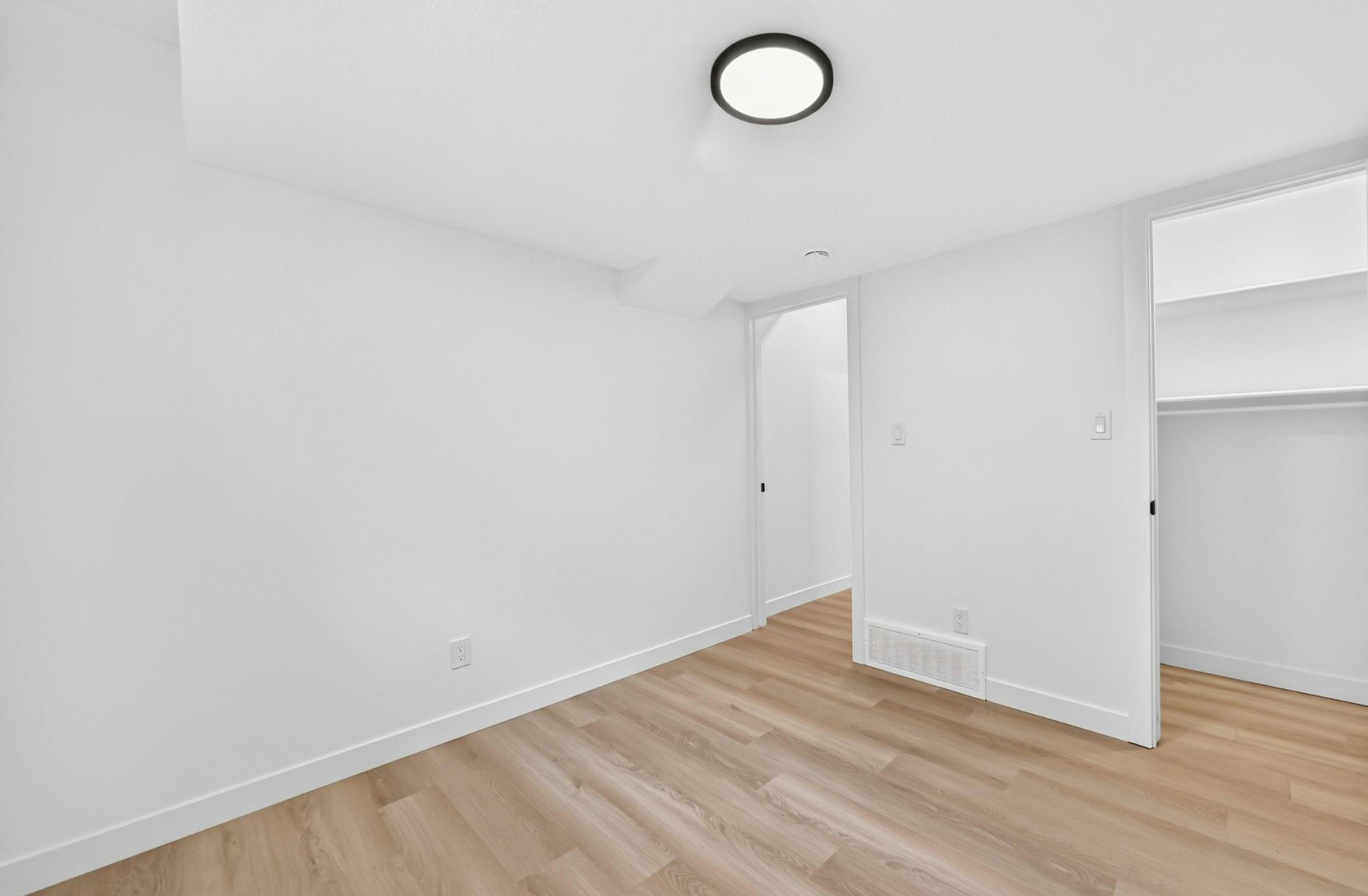 14504 95 Avenue Northwest, Edmonton, AB, T5N 0A9 - 7