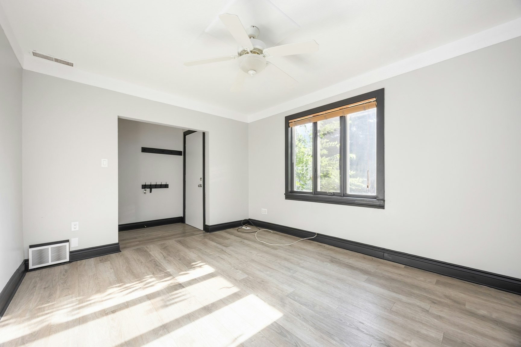 1-315 Collingwood Street, Sarnia, ON, N7T 6N3 - 4