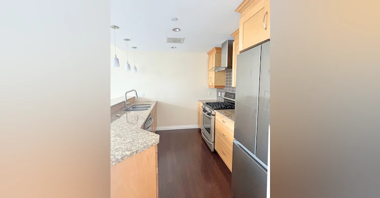 90 George Street, Ottawa, ON, K1N 0A8 - 2