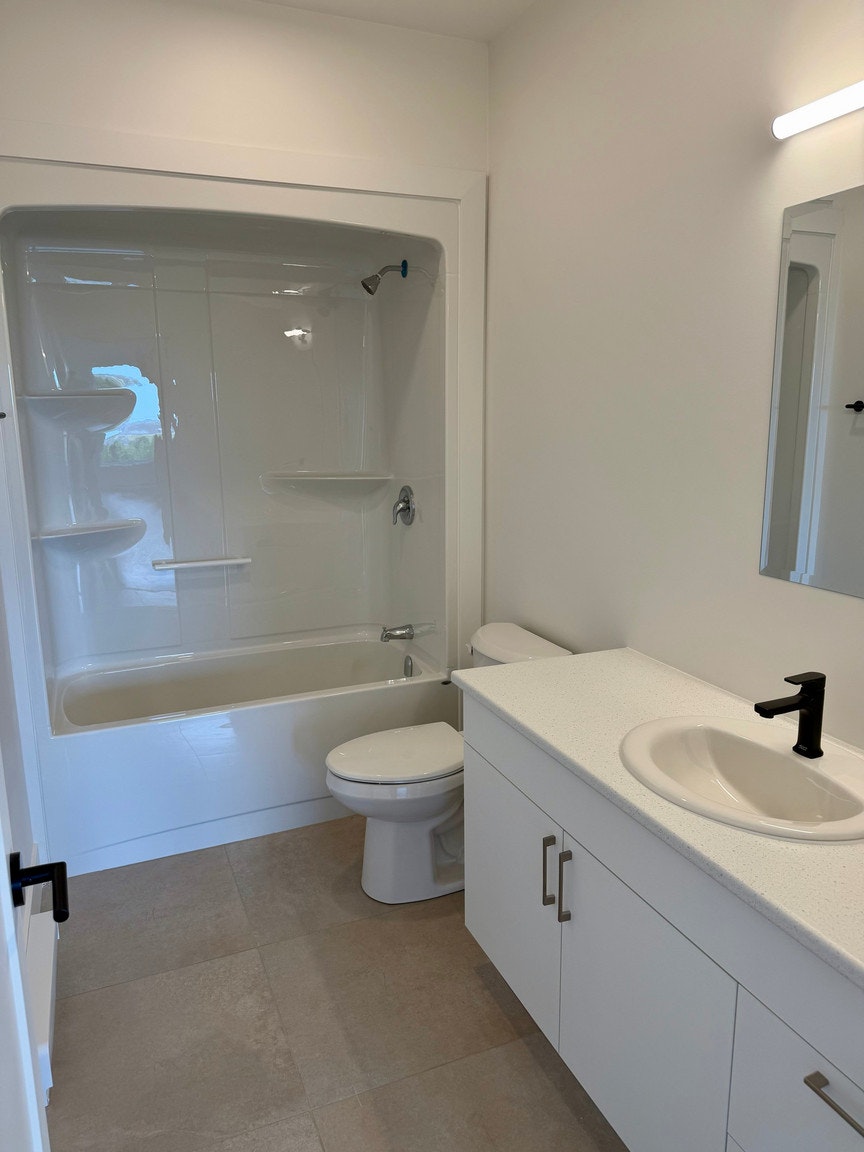 305 Warner Street, Moncton, NB, E1A 7S4 - 4