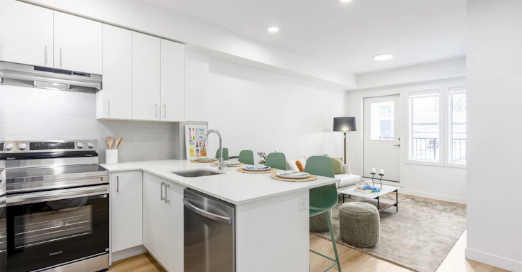 55 Shawnee Boulevard Southwest, Calgary, AB, T2Y 0E1 - 2