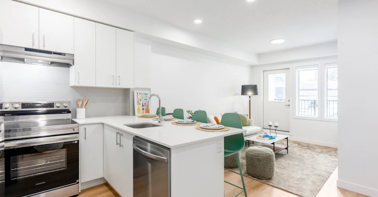 55 Shawnee Boulevard Southwest, Calgary, AB, T2Y 0E1 - 2