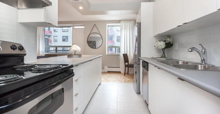 833 Kennedy Road, Toronto, ON, M1K 2E3 - 2