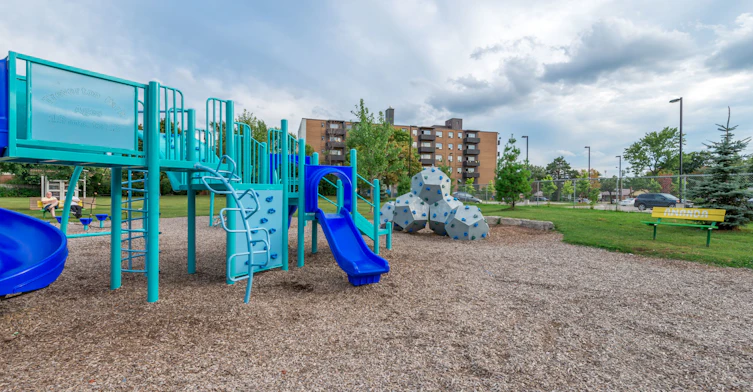 833 Kennedy Road, Toronto, ON, M1K 2E3 - 12