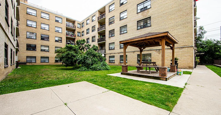 665 Roselawn Avenue, Toronto, ON, M5N 1L1 - 11