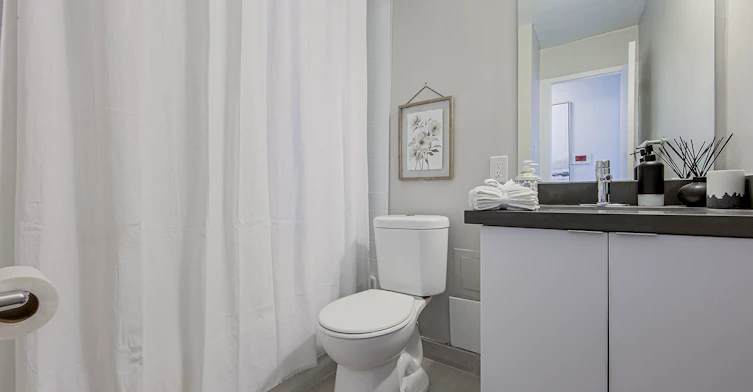 65 Dynevor Road, Toronto, ON, M6E 3W8 - 7