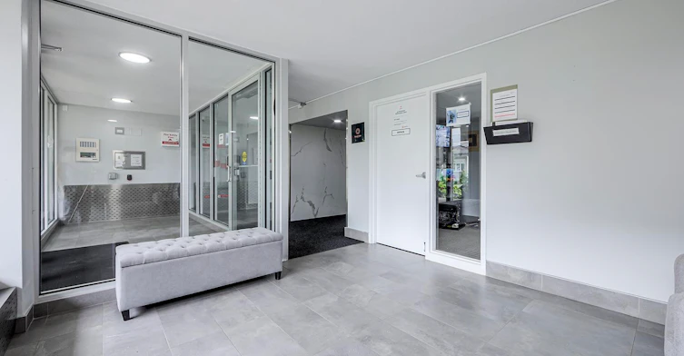 620 Northcliffe Boulevard, Toronto, ON, M6E 3M1 - 13