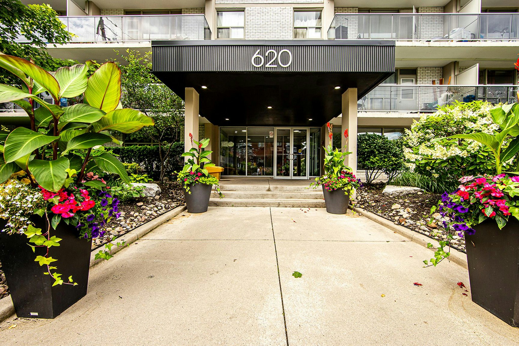 620 Northcliffe Boulevard, Toronto, ON, M6E 3M1 - 15