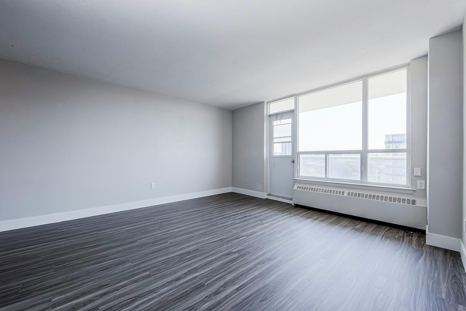 620 Northcliffe Boulevard, Toronto, ON, M6E 3M1 - 5