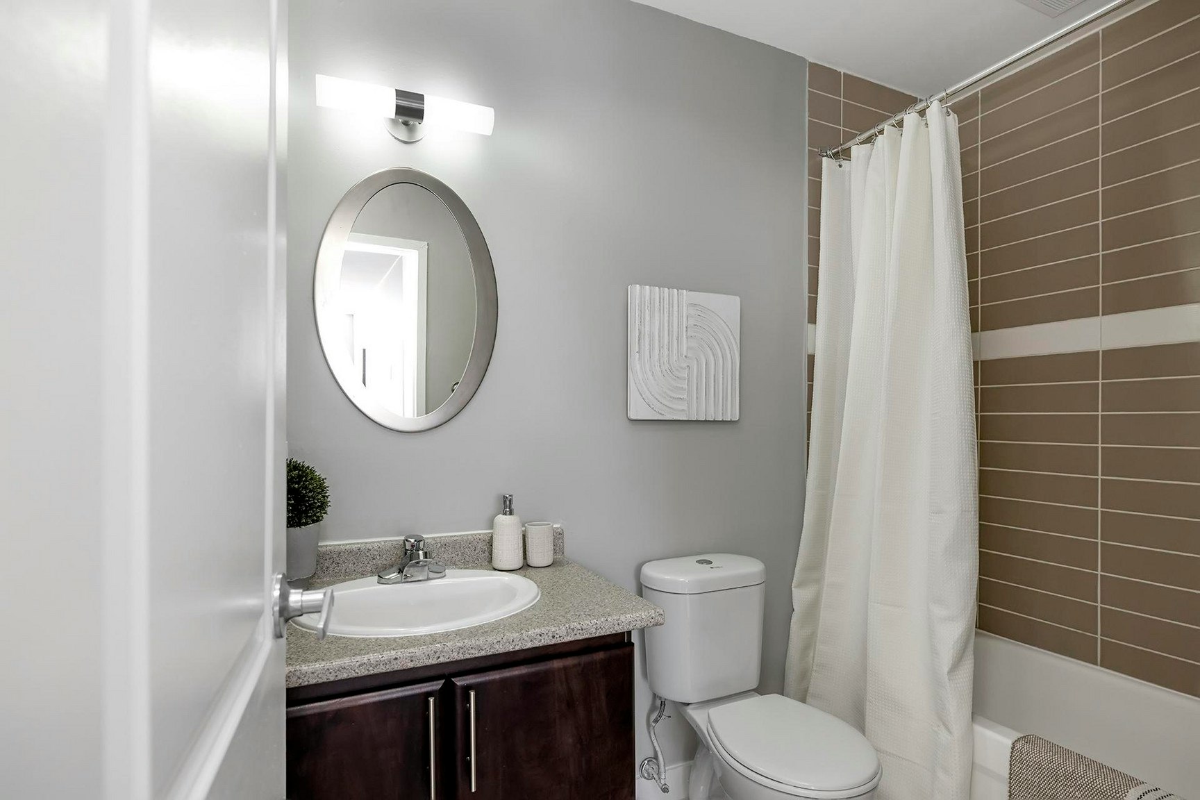 137 University Avenue West, Waterloo, ON, N2L 3E6 - 11