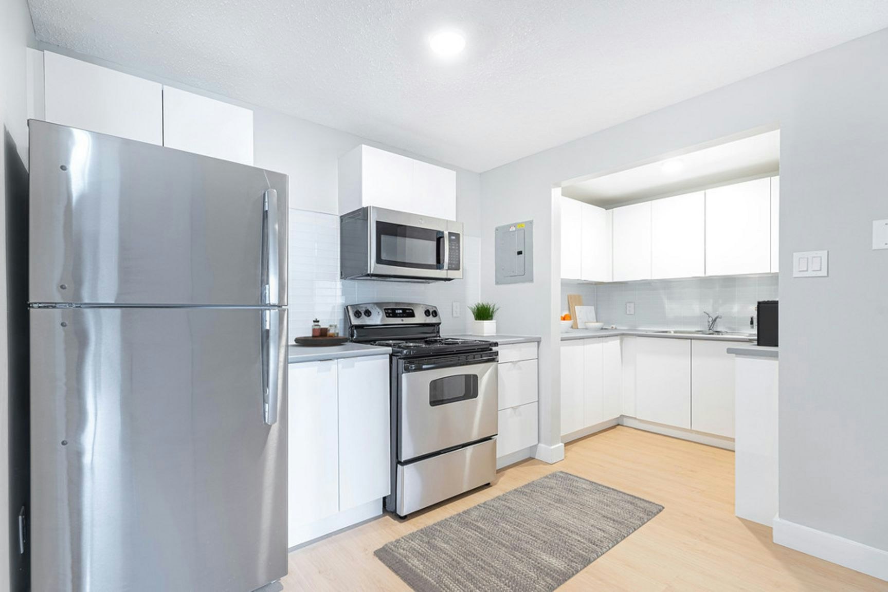 400 Parkside Drive, Waterloo, ON, N2L 6E5 - 2