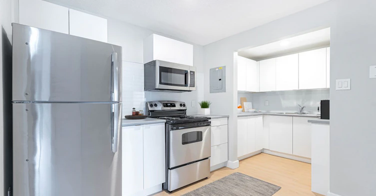 400 Parkside Drive, Waterloo, ON, N2L 6E5 - 2