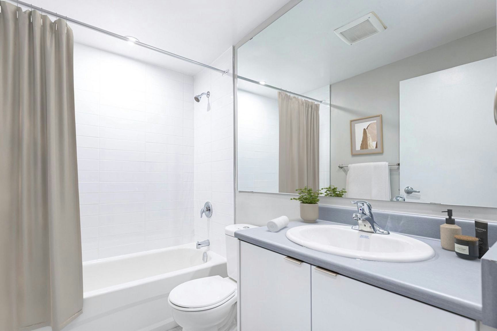 400 Parkside Drive, Waterloo, ON, N2L 6E5 - 9
