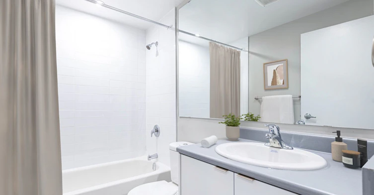 400 Parkside Drive, Waterloo, ON, N2L 6E5 - 9