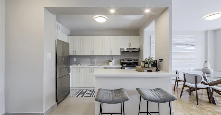 100 Parkway Forest Drive, Toronto, ON, M2J 1L6