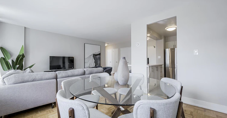100 Parkway Forest Drive, Toronto, ON, M2J 1L6 - 4