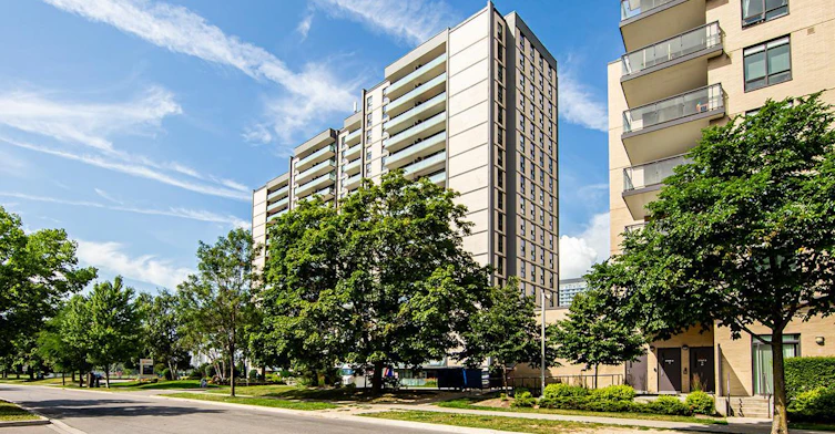 100 Parkway Forest Drive, Toronto, ON, M2J 1L6 - 16