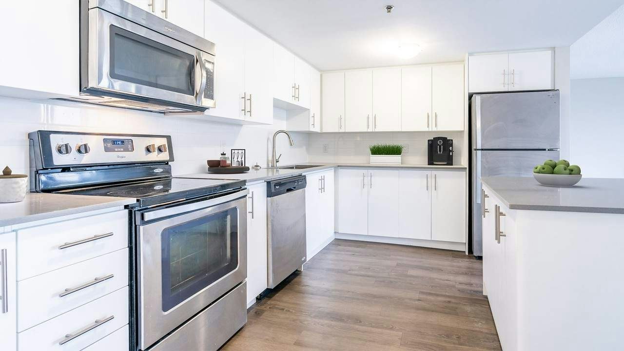 200 Shakespeare Drive, Waterloo, ON, N2L 6C1 - 3