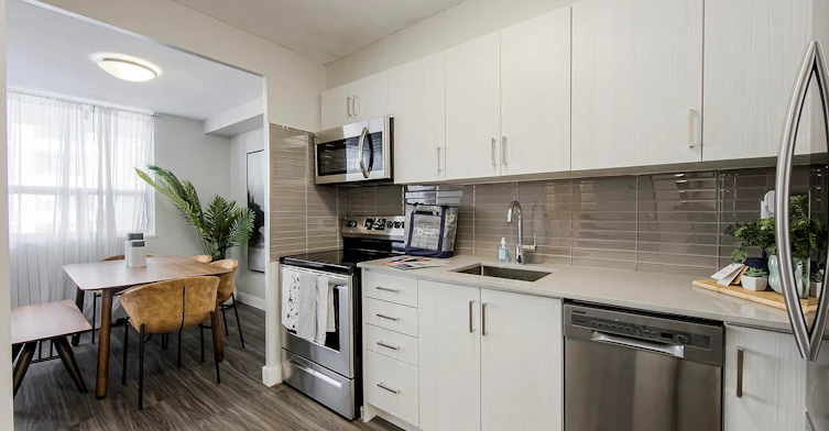 80 Gowan Avenue, Toronto, ON, M4K 2E1 - 2