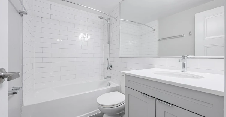 74 Curlew Drive, Toronto, ON, M3A 2R3 - 4