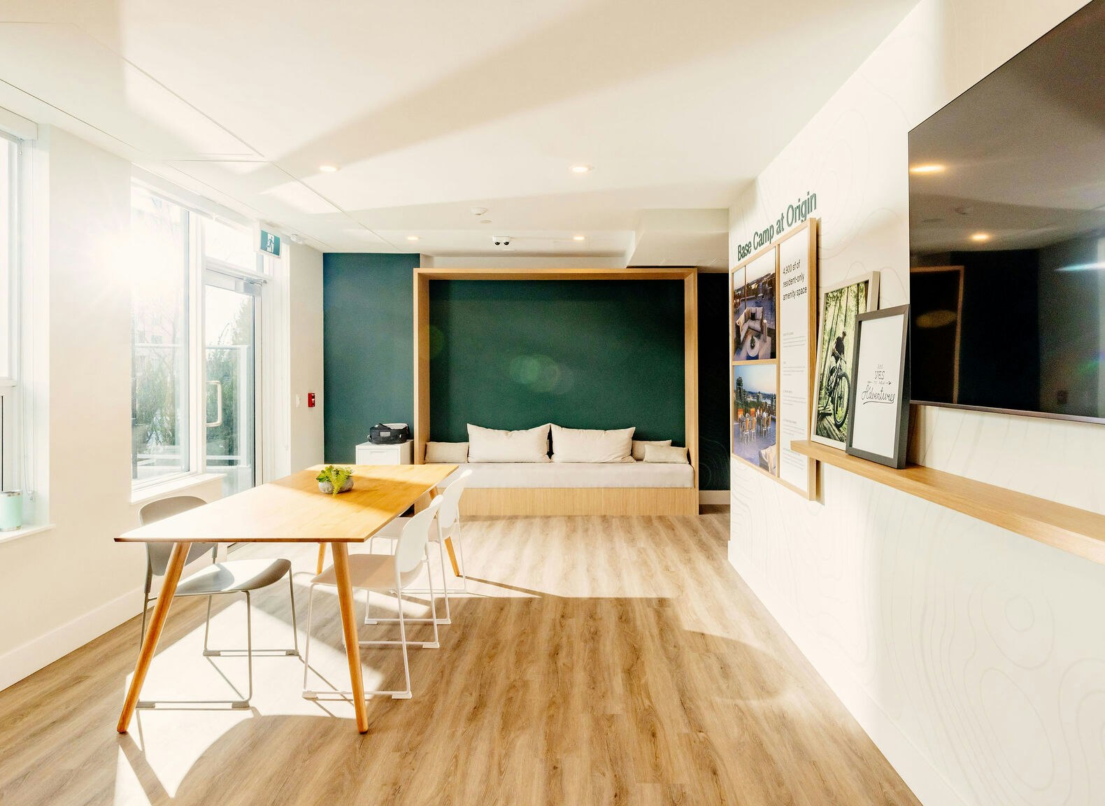 401-143 E 17th Street, North Vancouver, BC, V7L 0H4 - 5