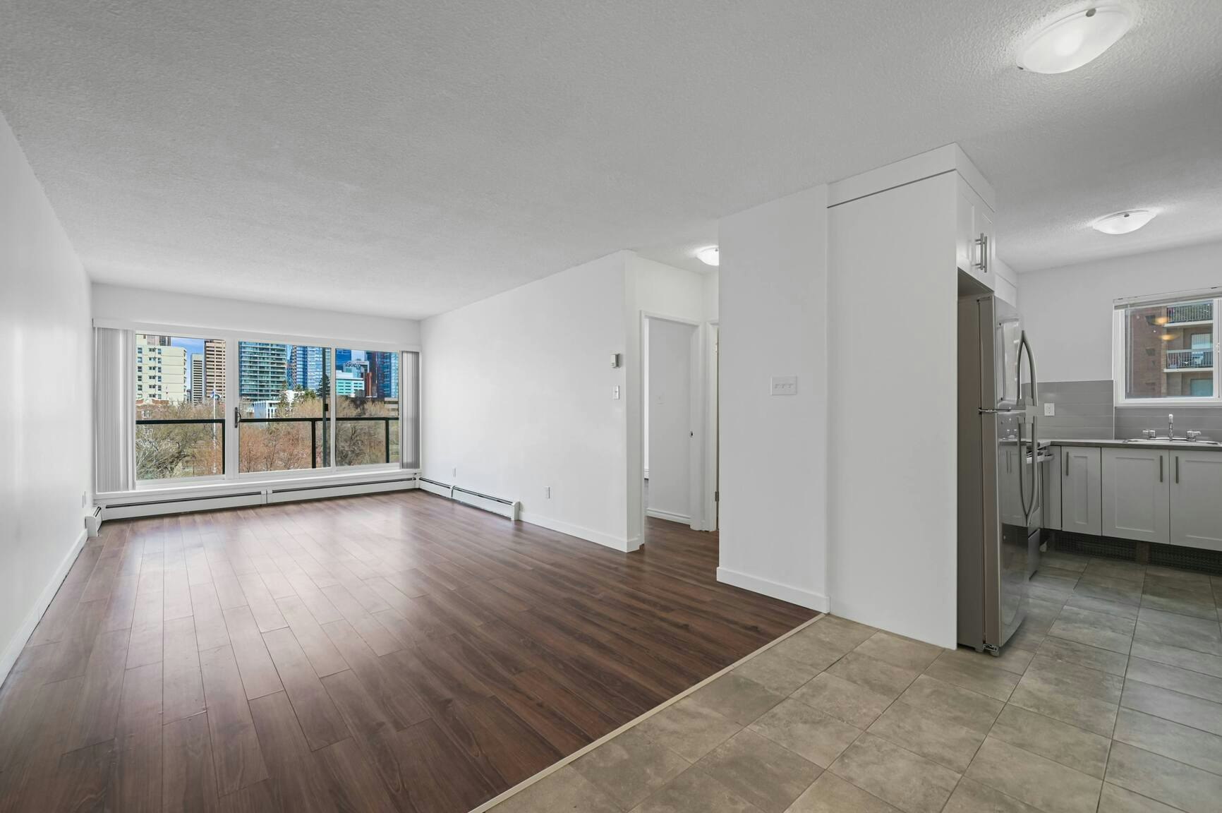 301-703 14th Avenue SW, Calgary, AB, T2R 0N2 - 4