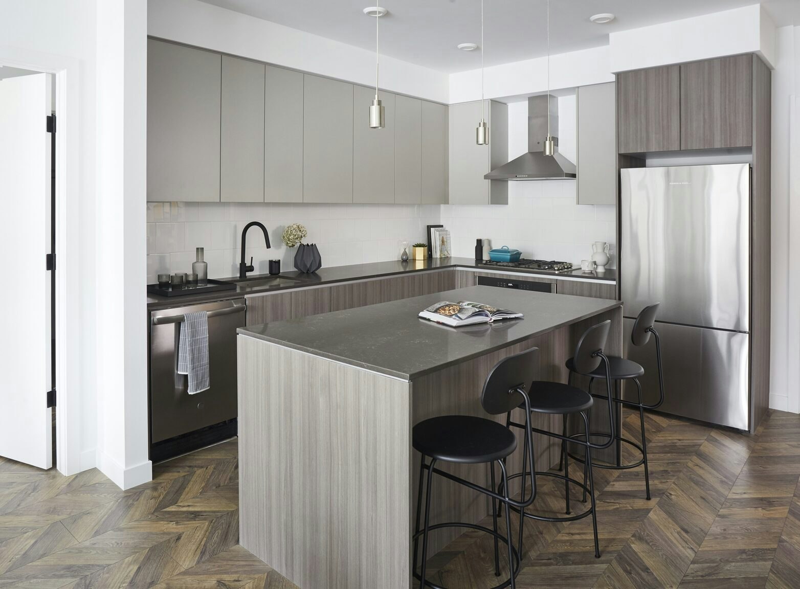 224-1150 Memorial Drive NW, Calgary, AB, T2N 3E5 - 9