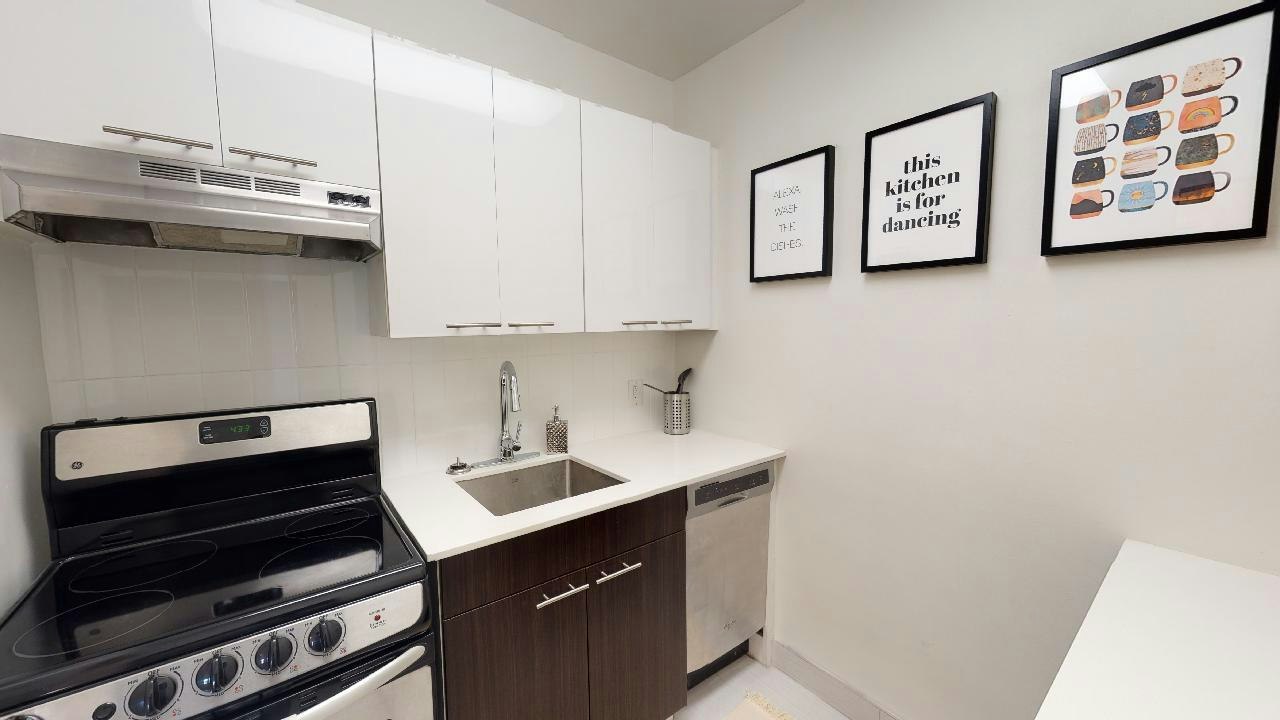 15-214 Metcalfe Street, Ottawa, ON, K2P 1P7 - 2
