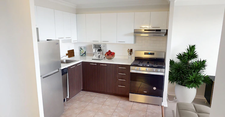 303-341 Flora Street, Ottawa, ON, K1R 5S2 - 2