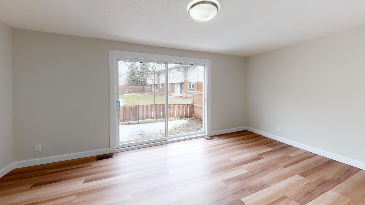 04-1 Ullswater Drive, Ottawa, ON, K2H 5J1 - 3