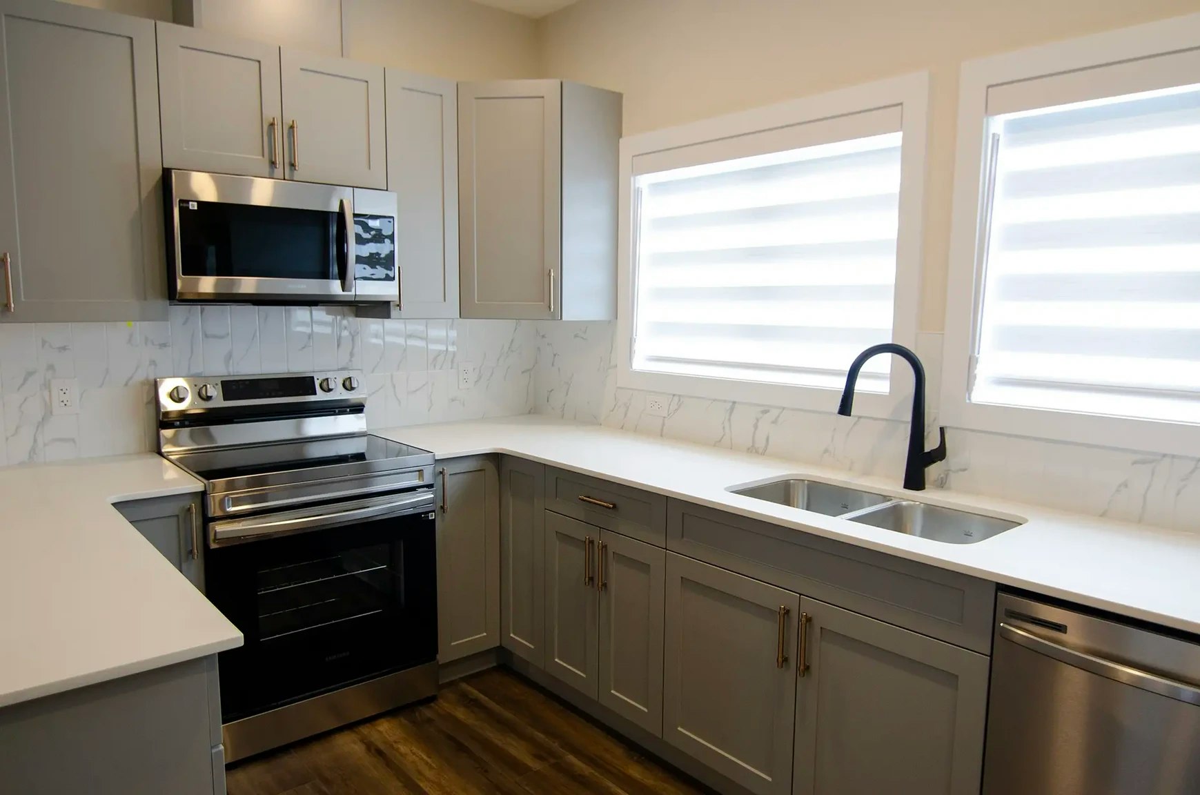 4607 32 Avenue, Beaumont, AB, T4X 0B7 - 9