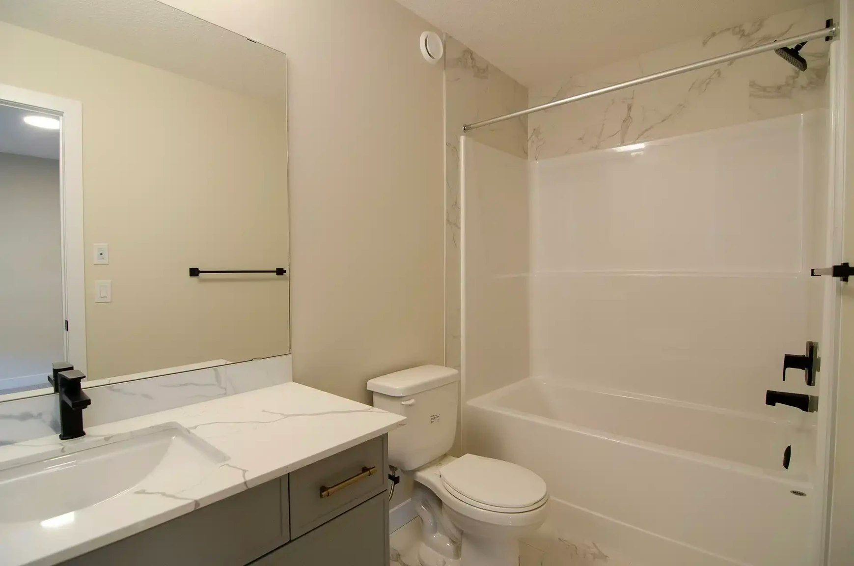 4607 32 Avenue, Beaumont, AB, T4X 0B7 - 16